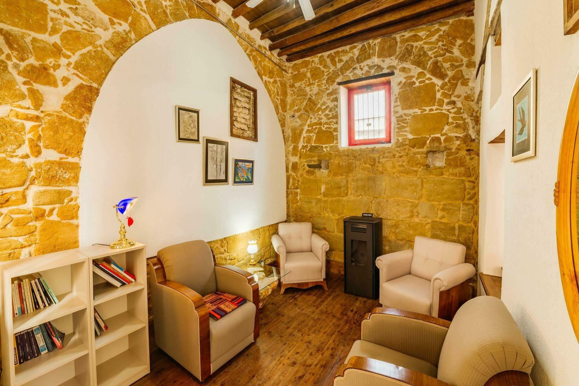 Hotel Eagle Eye Nicosia